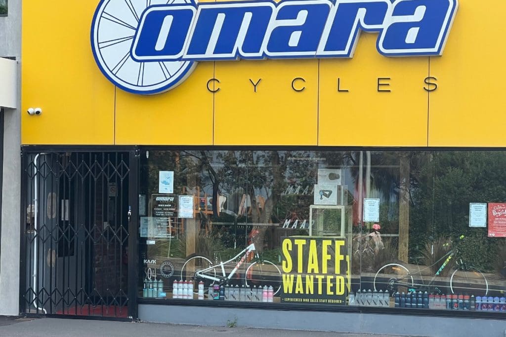 In pre-covid years, you’d rarely see even a tiny ‘staff wanted’ sign in a bike shop window, but the combination of the bike boom and a general shortage of staff has made hiring good staff particularly difficult right now. Jay O’Mara, of the long-established O’Mara Cycles, which is on the cyclist-packed Beach Road in the suburbs of Melbourne, decided to put up a sign so large that passing cyclists, like me, couldn’t miss it!