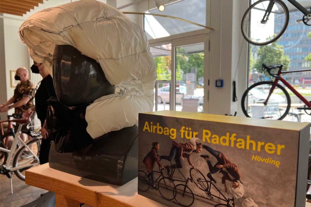 Cycling head airbag