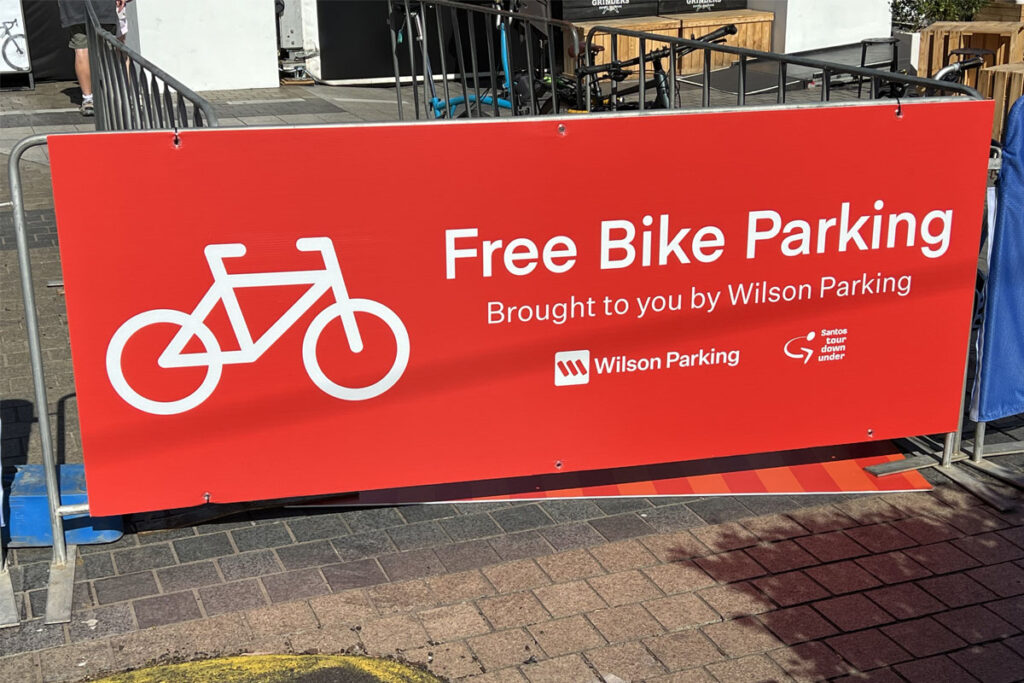 Bicycle parking sign